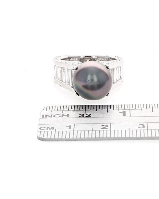 Gauthier BlackTahitian Pearl and Diamond Ring